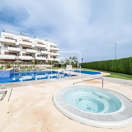 Perla Azul Groundfloor Retreat - Walk To - By Oyoostays Apartamento Oriola (Orihuela)